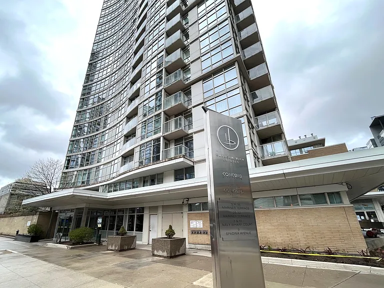 10 Navy Wharf Ct #608 — Photo 1