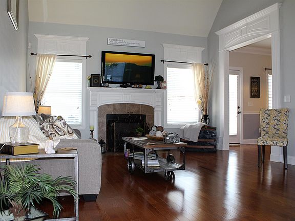 4th image of 5151 Honeybee Dr