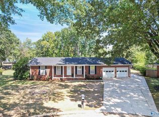 620 Holland Ct SW, Decatur, AL 35601