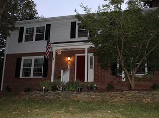 2015 Downing St, Greensboro, NC 27410
