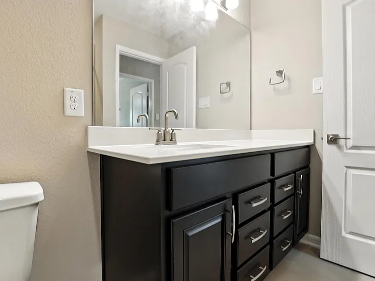 8618 Cedar Plains Ln — Photo 13
