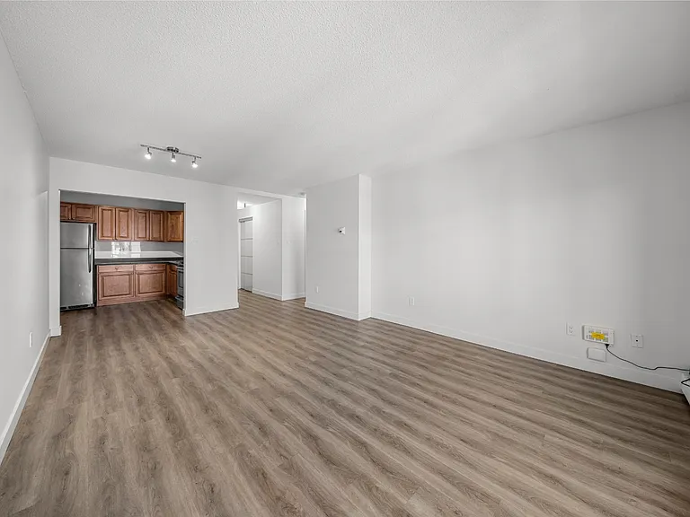 105 26th Ave SW — Photo 16
