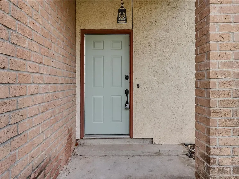 11205 Willowood Creek Dr #C — Photo 2