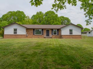2812 Canterbury Dr, Springfield, TN 37172