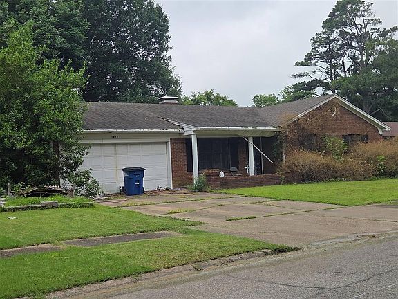 2nd image of 1014 Roselawn Cir