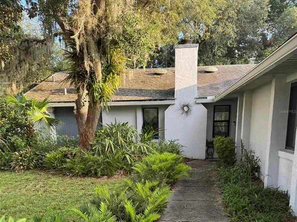 88 Freeport Ln, Palm Coast, FL 32137
