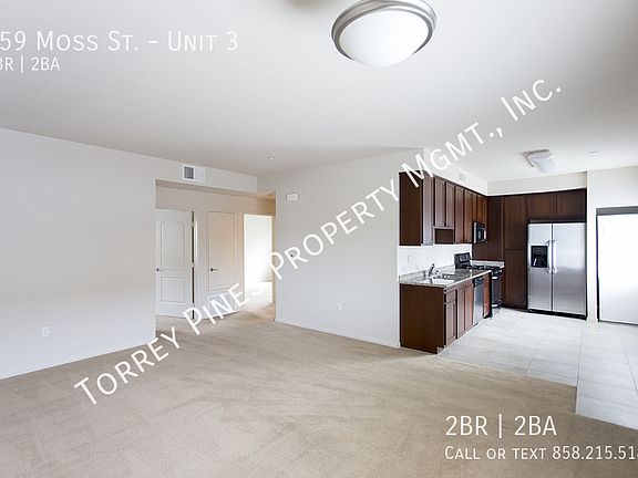 2nd image of 559 Moss St Unit 3