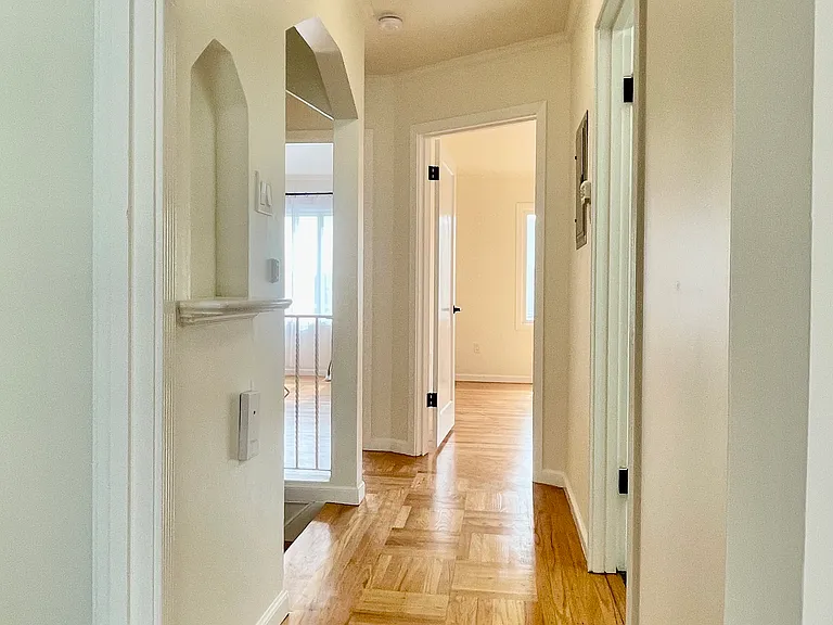 1311 41st Ave — Photo 11