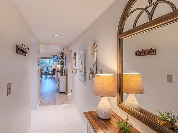 3rd image of 4121 Lorene DR #309