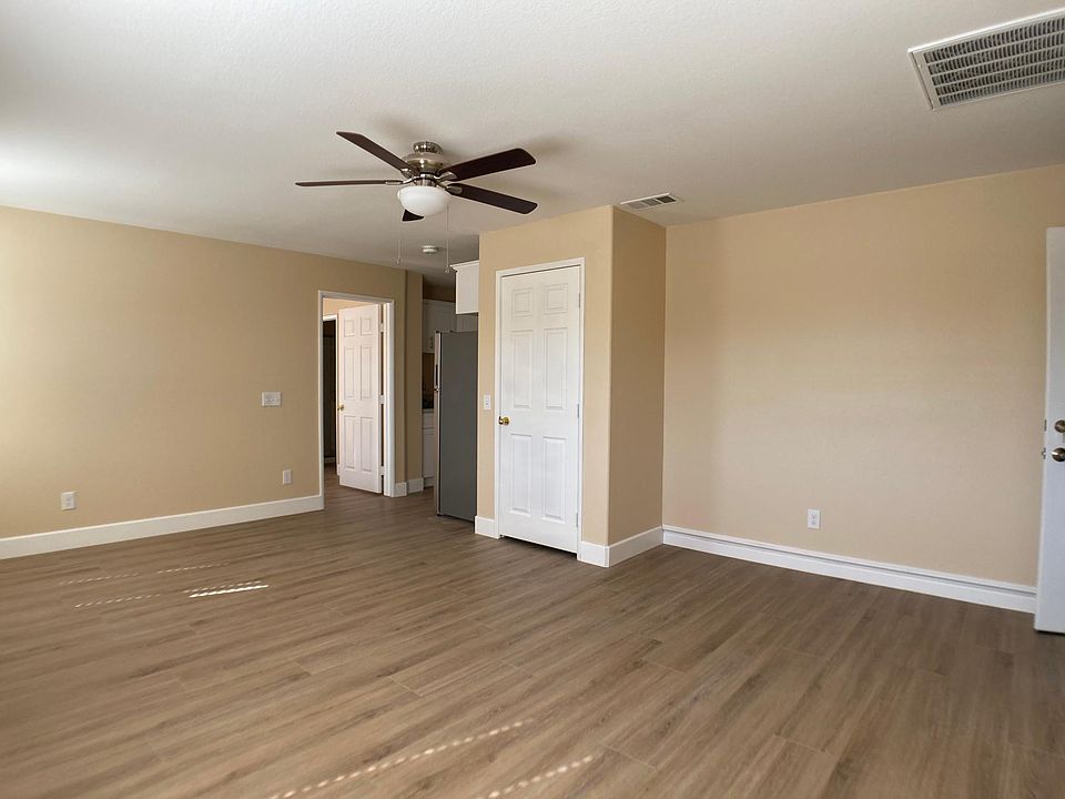 1st image of 2882 Tulip Pl