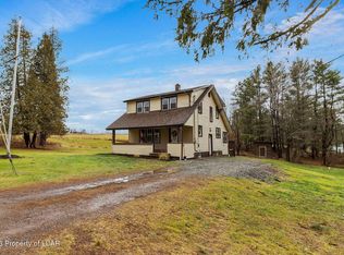 446 Orange Rd, Dallas, PA 18612