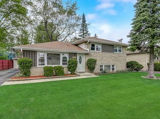 416 Oak Ave, Westmont, IL