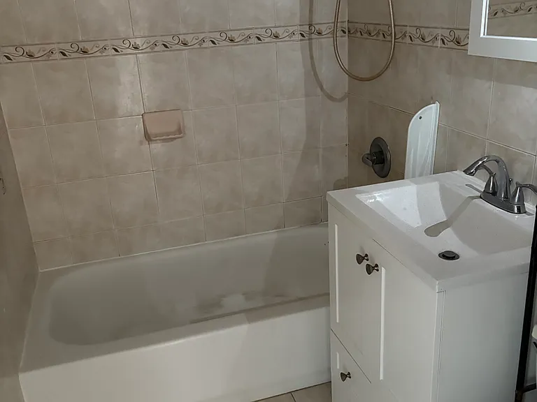 1901 Kennedy Blvd #206 — Photo 4
