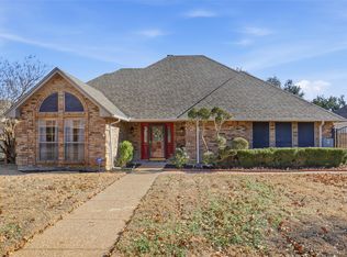 7125 Quail Ridge Rd, Fort Worth, TX 76132