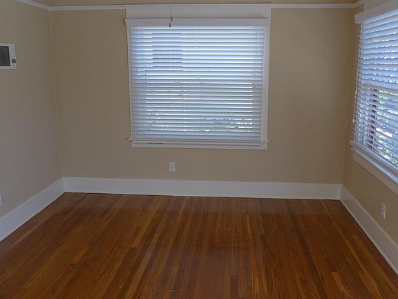 2nd image of 3730 Park Blvd #1/2