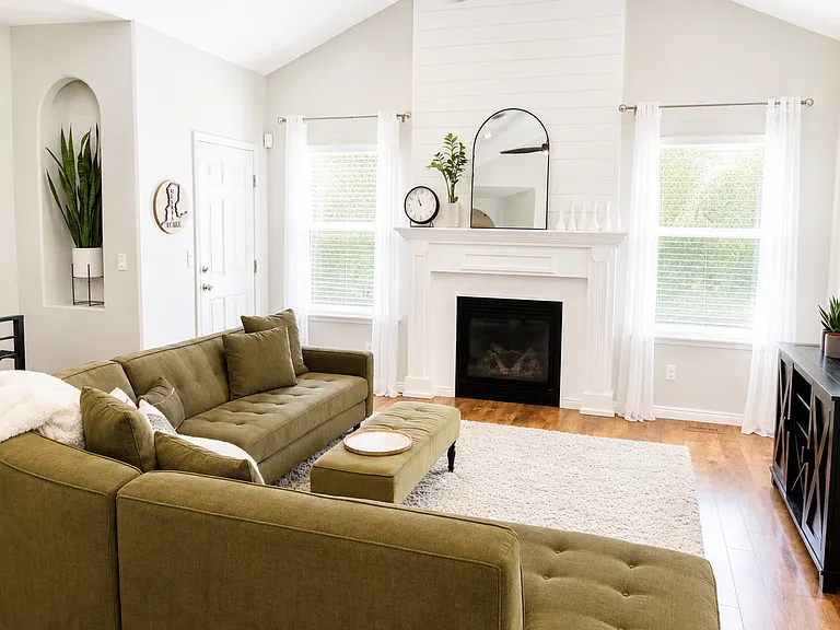 4457 N Briarwood Ln — Photo 7