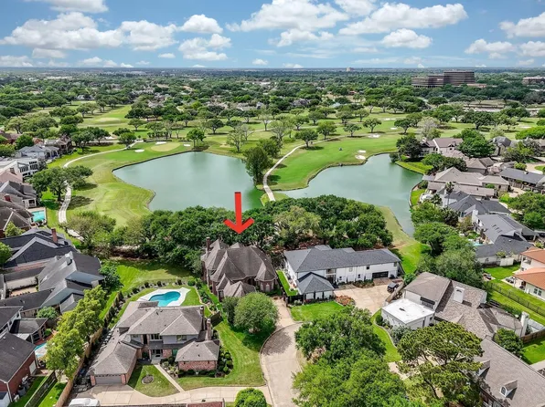 211 Laurel Springs Ct, Sugar Land, TX 77478