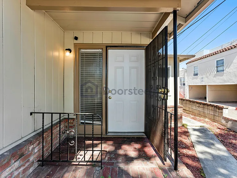 4339 Adeline St #B — Photo 5