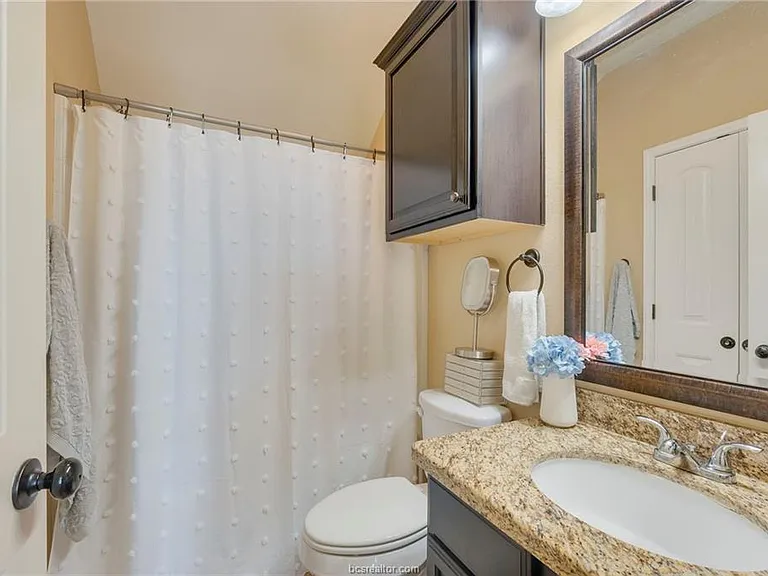 3303 Airborne Ave — Photo 10