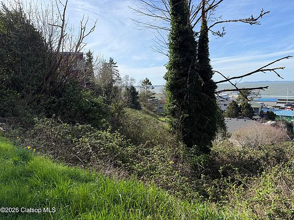 2nd image of Alameda Ave #7800