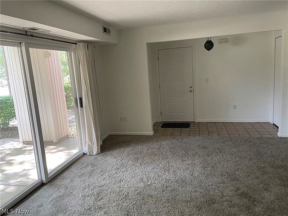 3rd image of 7087 Village Dr