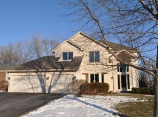 10387 Mooer Ln, Eden Prairie, MN 55347