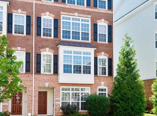19275 Harlow Sq, Leesburg, VA