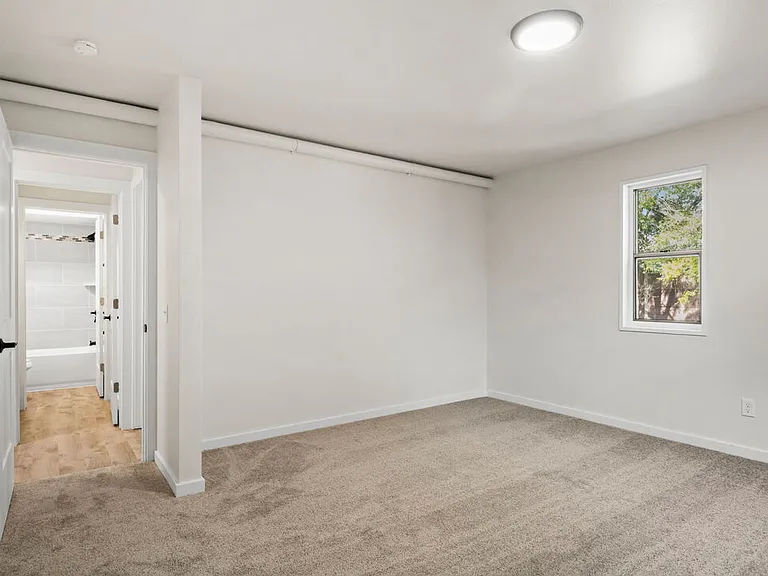 4934 Whitcomb Dr #7 — Photo 11