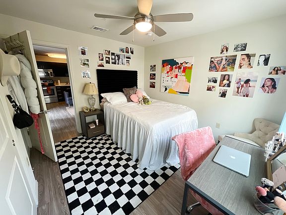 5th image of 2504 San Gabriel St #302