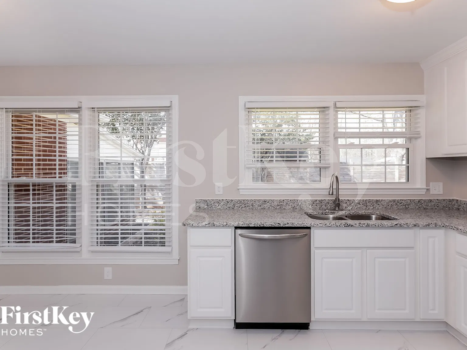3 bed, 3.0 bath, 1787 sqft, $2,400 — Photo 4