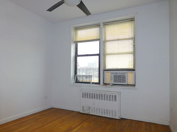 1st image of 70 Park Ter E APT 4G