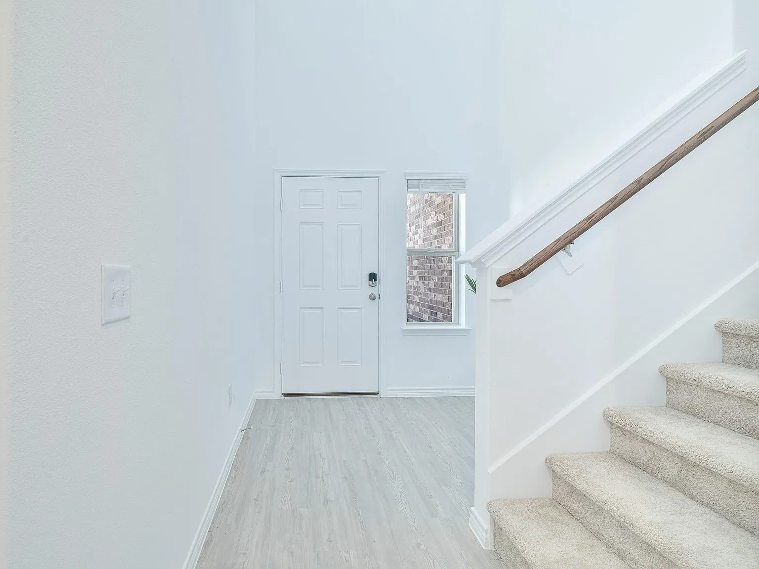 4 bed, 2.5 bath, 2109 sqft, $2,250 — Photo 4