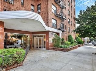 63-84 Saunders St #1DD, Rego Park, NY 11374