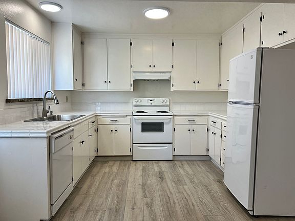 4th image of 1095 Crinella Ct #6