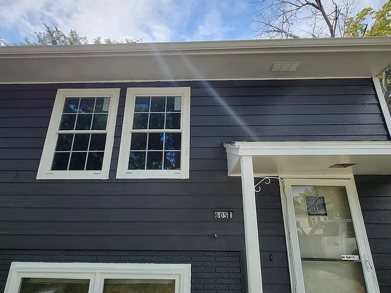 605 E Maple St — Photo 8