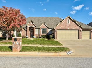 1813 NW 194th Cir, Edmond, OK 73012