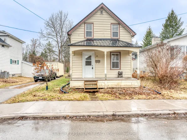 108 Beckwith St E, Perth, ON K7H 1C7