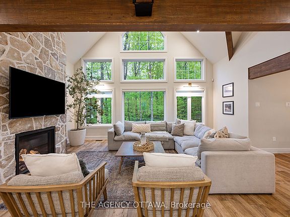 4th image of 36 Crestview Dr