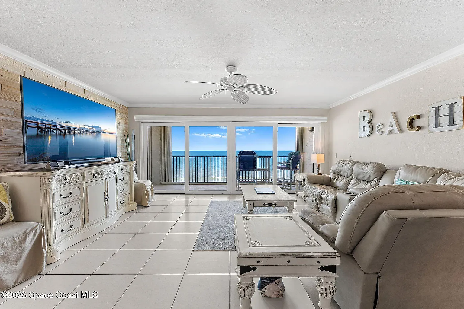 2 bed, 1462 sqft, $3,800 — Photo 2