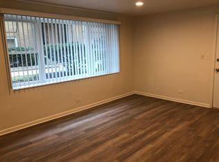 6764 N Sauganash Ave #G, Chicago, IL 60646