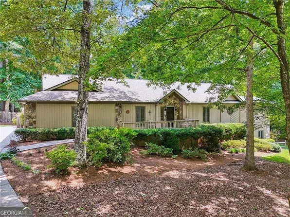 211 Black Kettle Ln, Johns Creek, GA 30022