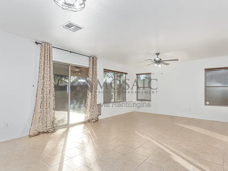 15807 W Marconi Ave — Photo 8