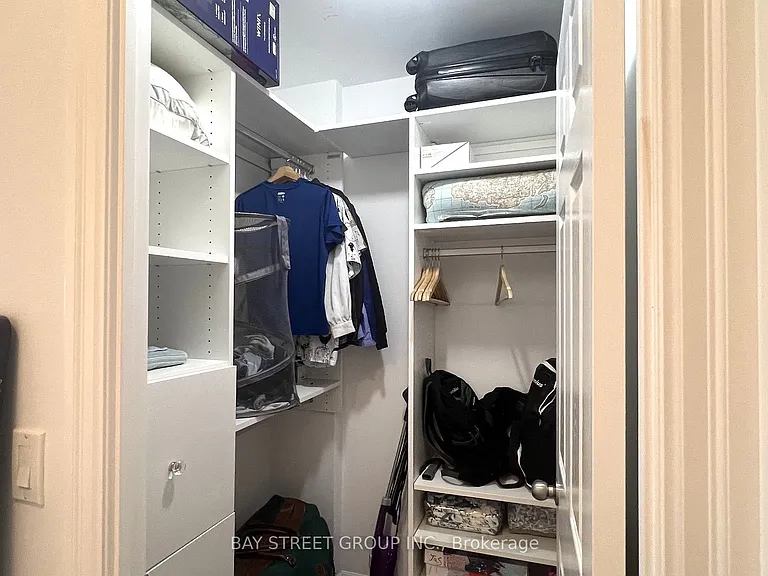 35 Balmuto St #2202 — Photo 11