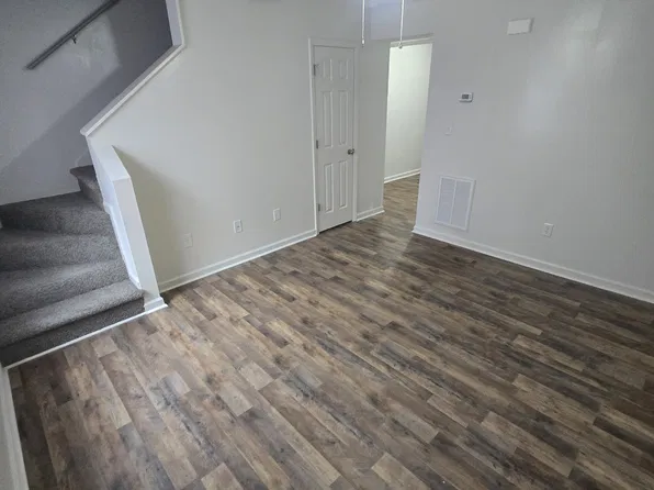 702 3rd Ave, Selma, NC 27576