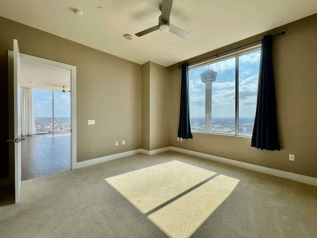 610 E Market St #2607 — Photo 6