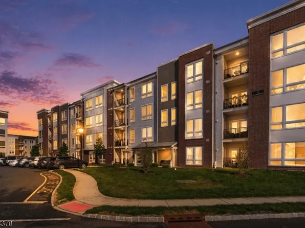 4 Vanderbilt Blvd #404, Florham Park Boro, NJ 07932