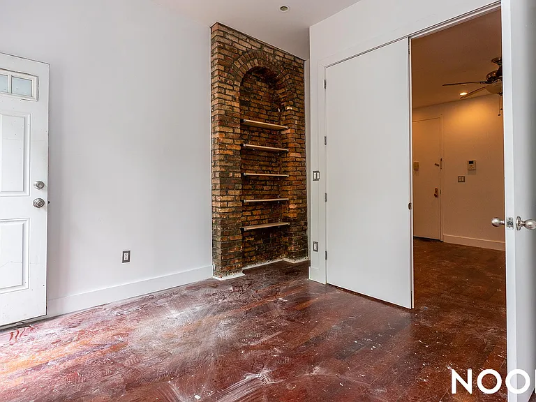 184 Jefferson St #1B — Photo 6