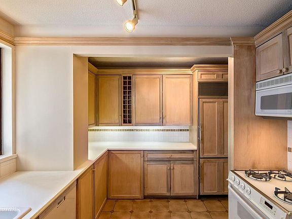 3rd image of 48 E 89th St #7D