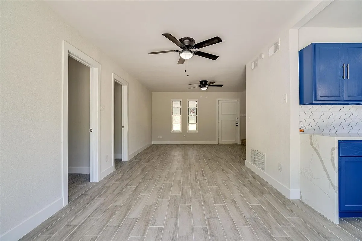 Building Photo - 626 Arawe Cir W