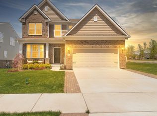 701 Groveland Cir, Ann Arbor, MI 48108